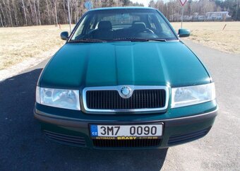 Škoda Octavia 1,6 74kw nová STK,zachovalá benzín manuál - 8
