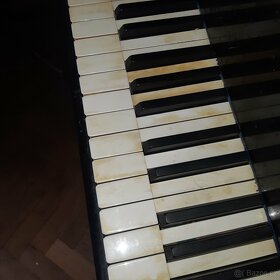 Piano křídlo August Förster - 8