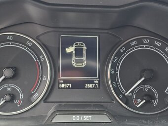 Škoda Scala 1.0 85kw style plus sport interiér - 8