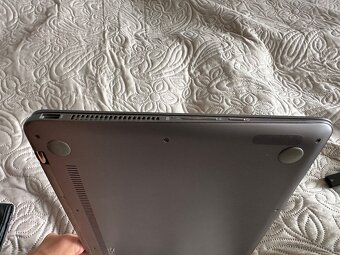 ASUS ZENBOOK Flip (Windows 11) - 8