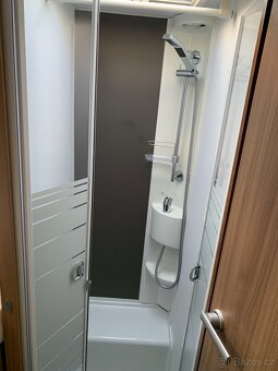 prodám  obytný vůz Adria Matrix 670 SL AXESS - 8