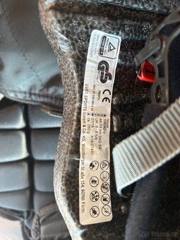 Bezpečnostní vesta na koně, 2x boty, helma, chapsy - dětské - 8