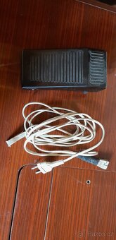 ŠICÍ STROJ VERITAS - 8