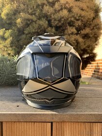 Přilba/helma na motorku - 8