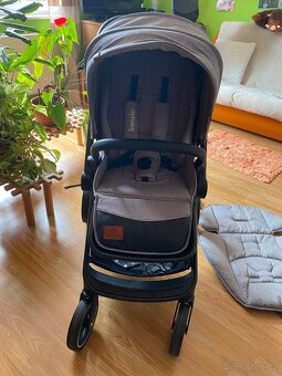 Kočár lionelo + isofix - 8