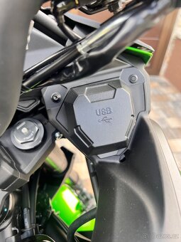Kawasaki Versys 650 - 8