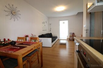 Prodej rodinného domu v Želechovice nad Dřevnicí - 8