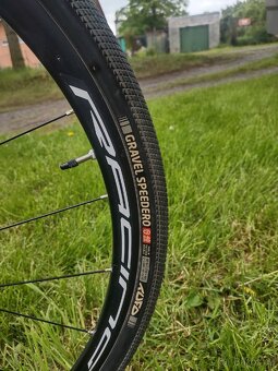 Prodám gravel/ cyklokrosové kolo CUBE CROSS RACE - 8