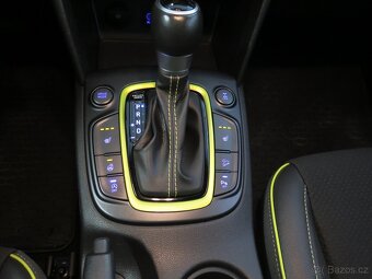 Hyundai Kona 1.6T-GDI,Mystic,4x4,automat,kamera,tažné - 8