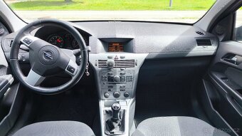Astra H 1.6 85 kW 2012 - 8