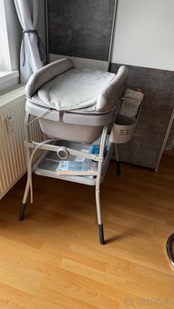 CHICCO Stolek přebalovací s vaničkou Cuddle & Bubble - 0m+, - 8
