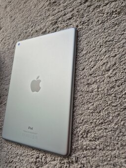 Apple iPad 5. generace 32gb - 8