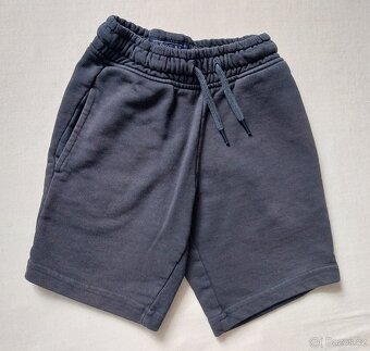 Kalhoty, tepláky, kraťasy, vel.110 - 8