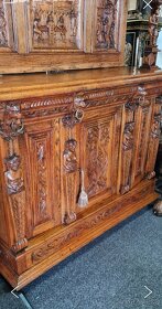 Starožitný figuralni masivní kabinet - 8