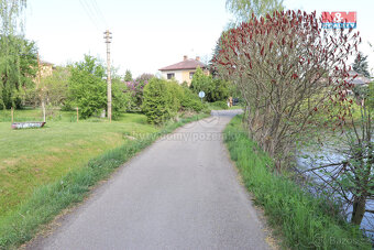 Prodej vodní plochy, 8903 m², Lešany - 8