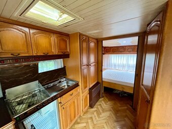 Karavan obytný přívěs xxl Hobby + predstan - 8
