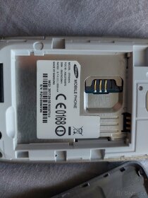 Samsung mini gt-s5570 bez baterie - 8