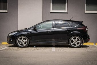 Ford Focus 1.6 182k EcoBoost SCTi Titanium - 8