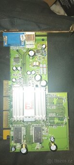 2 ks grafických karet ATI Radeon - 8