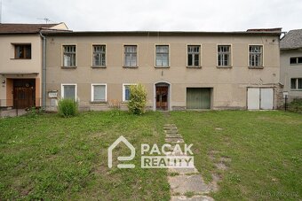 Prodej prostorného rodinného domu k rekonstrukci, s obrovský - 8
