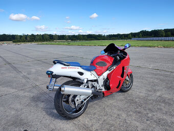 Suzuki GSX1300R Hayabusa, původ ČR - 8