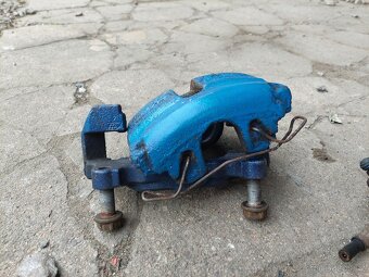 Přední brzdové třmeny a držáky 312 + 288 mm Octavia 2, Toura - 8