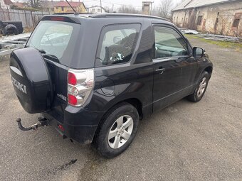 Prodám Suzuki Grand Vitara 1,6 benz rv 09 - 8