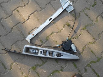 MAZDA 2 ZADNI NÁRAZNÍK NA MODEL 2003-2007 - 8