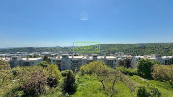 luxusní pozemek 1002m2 s dechberoucím výhledem v nejprestižn - 8