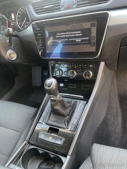 Skoda Superb 1.6 TDI kombi Led 2018 - 8