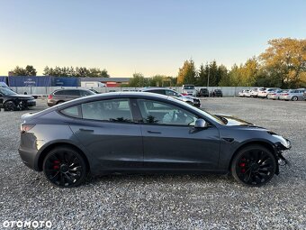 VÝKON ZDVIHU TESLA 3 DVOJITÝ MOTOR S DLOUHÝM DOSAHEM Rok v - 8
