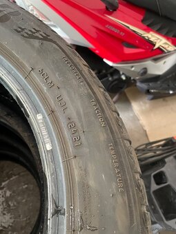 Letní pneu 215/55/17 Bridgestone 90% - 8
