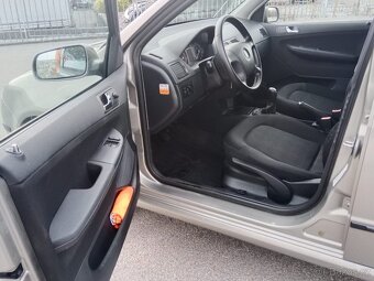 Škoda Fabia 1.2i - koupeno nové v ČR - 1. majitel - 8
