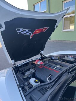 Chevrolet Corvette C6 - 8