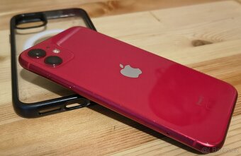 Apple iPhone 11 64 GB Red Product - 8