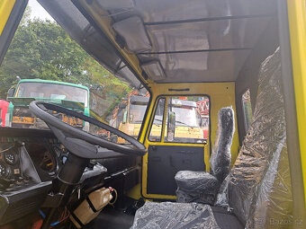 Kabina T815 T1 AD 28 G.O. - 8