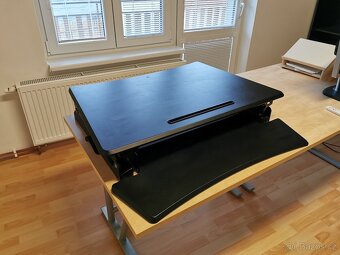 Polohovací kancelářský stůl - 8