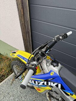 Suzuki RMZ 250 - 8