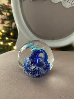 Skleněné těžítko s delfíny - 8