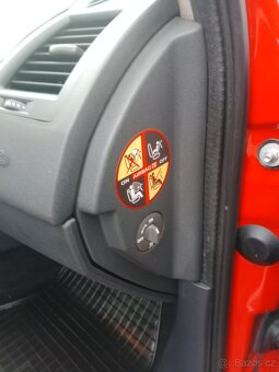 Renault Megane 1.6 82kw - 8