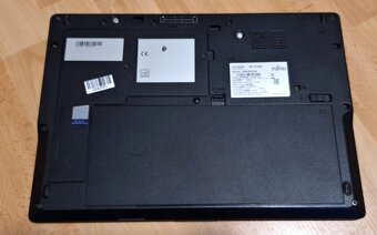 Notebok Fujitsu Lifebook e548 14" i5 8350U/8GB/250GB SSD/WI - 8