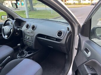 Prodám FORD FUSION 1.4i 59kW, rok výroby 2008. - 8