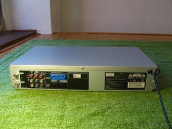 Philips DVD VHS přehrávač kombo DVP3100V - 8
