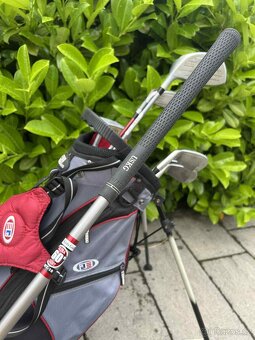 Prodám Top juniorský golfový set US Kids Golf, 60" - 8