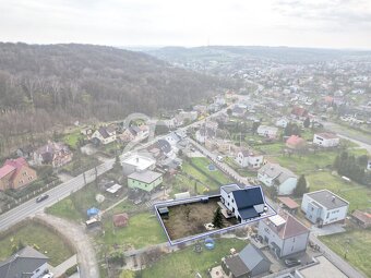 Prodej RD po kompletní rekonstrukci se zahradou v Ostravě - - 8