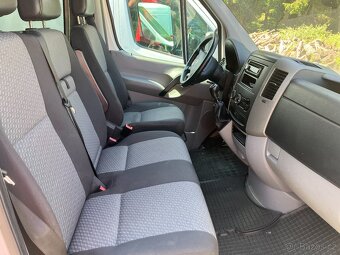 Volkswagen Crafter 2.0 TDi, 6 míst - 8