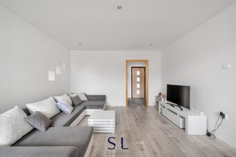Nabízíme k pronájmu bytovou jednotku o dispozici 3+1 s lodži - 8