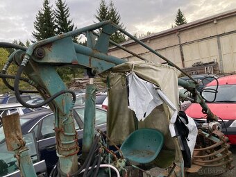Nakladač unhz 500 - 8