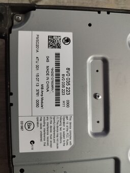 Zesilovač Canton Škoda - 8