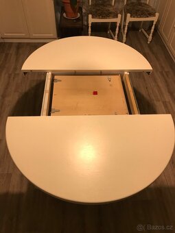 KUCHYŇSKÝ ROZKLÁDACÍ STŮL - 8